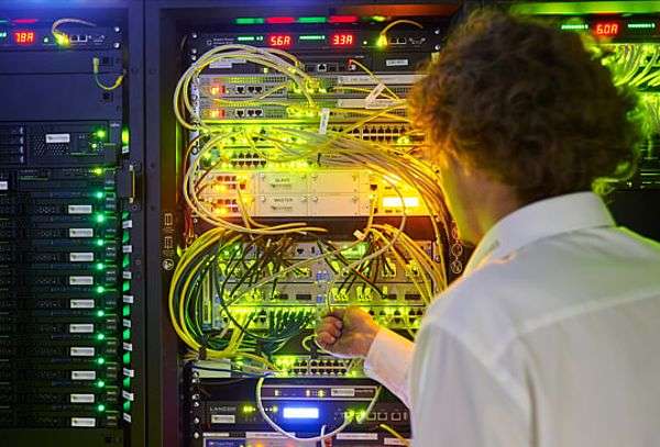 Rechenzentrum-Bremen-12systems